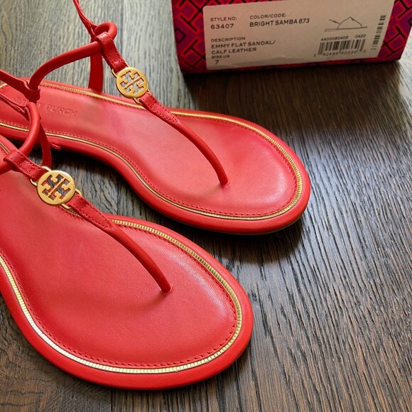 New Tory Burch Emmy Flats Soft Metal Logo Sandals - Picture 1 of 5